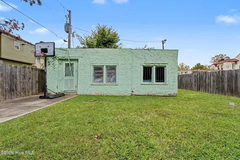 Exterior - 306 Ellis St, Augusta, GA 30901 photo 11 of 14
