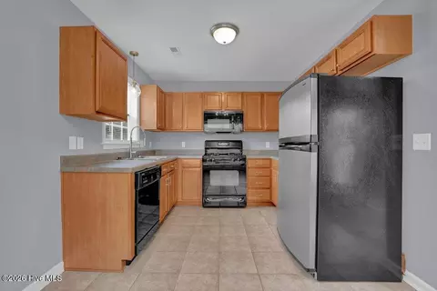 Kitchen - 133 Derby Ln, Hampstead, NC 28443 photo 1 of 1