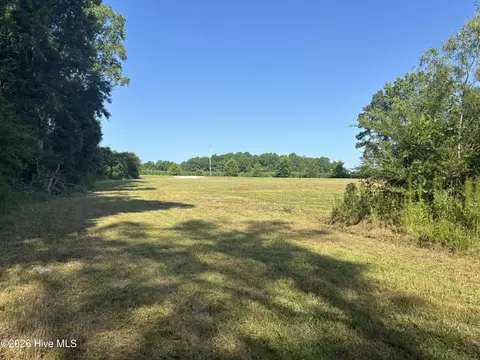 4676 Pleasant Plains Church Rd, Whiteville, NC 28472