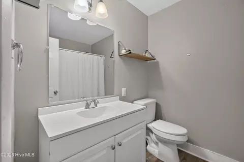 Bath - 3002 Eagle Dr, Augusta, GA 30906 photo 1 of 2