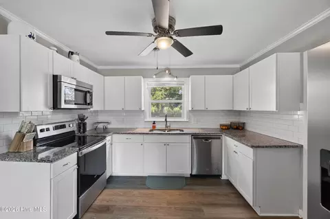 Kitchen - 3002 Eagle Dr, Augusta, GA 30906 photo 3 of 5