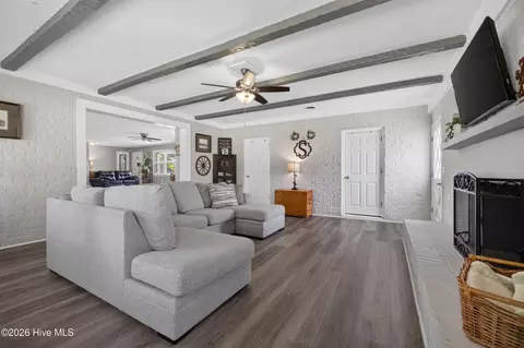 Living - 3002 Eagle Dr, Augusta, GA 30906 photo 1 of 2