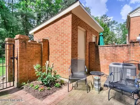 Exterior - 437 Folkstone Ct, Augusta, GA 30907 photo 1 of 2