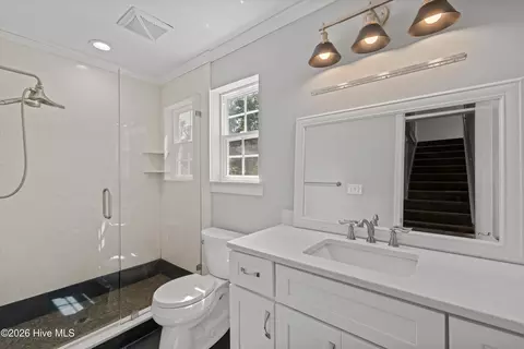 Bath - 541 Fairfield Way, Evans, GA 30809 photo 2 of 5