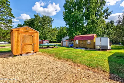 Exterior - 16 Knight Ln, Corapeake, NC 27926 photo 2 of 9