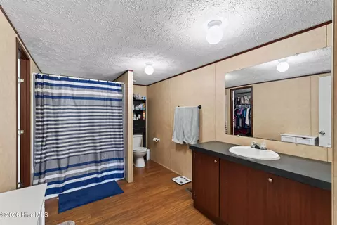 Bath - 16 Knight Ln, Corapeake, NC 27926 photo 2 of 3