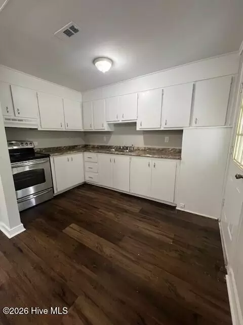 604 Ellington Ave, Thomson, GA 30824 photo 5