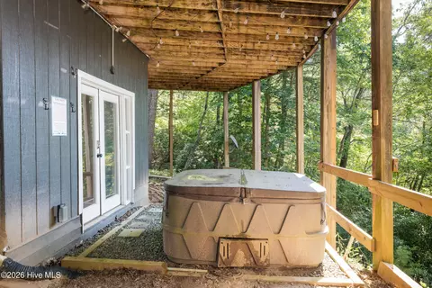 Exterior - 100 Stephens Ln, Murphy, NC 28906 photo 11 of 13