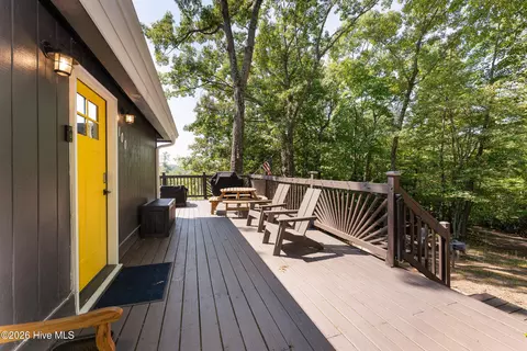 Exterior - 100 Stephens Ln, Murphy, NC 28906 photo 6 of 13