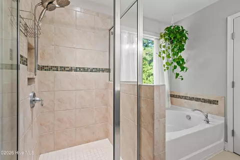 Bath - 64 Sally Ln, Hampstead, NC 28443 photo 6 of 13