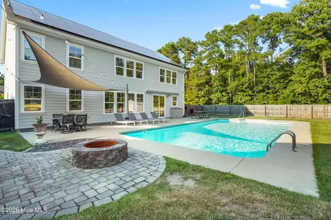 Exterior - 64 Sally Ln, Hampstead, NC 28443 photo 6 of 7