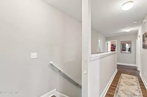 Entry Way - 111 Mason Ct, Hampstead, NC 28443 photo 6 of 8