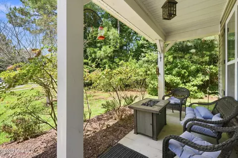 Exterior - 111 Mason Ct, Hampstead, NC 28443 photo 2 of 6