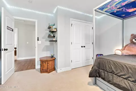 Bedroom - 111 Mason Ct, Hampstead, NC 28443 photo 6 of 10