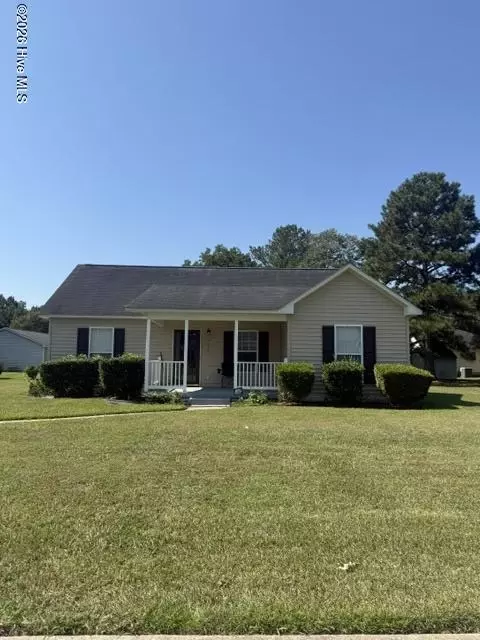 4235 Brandon St, Farmville, NC 27828