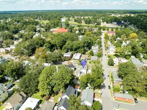View/Area - 427 E Main St, Washington, NC 27889 photo 5 of 10