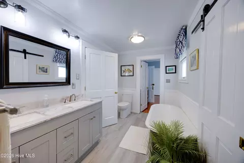 Bath - 427 E Main St, Washington, NC 27889 photo 4 of 8