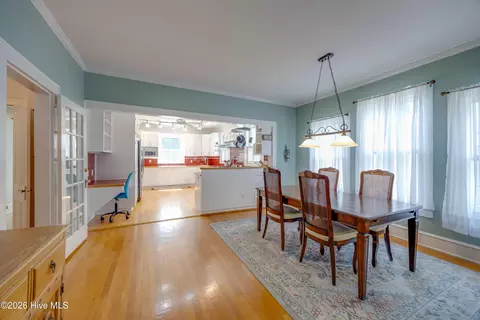 Dining - 427 E Main St, Washington, NC 27889 photo 3 of 3
