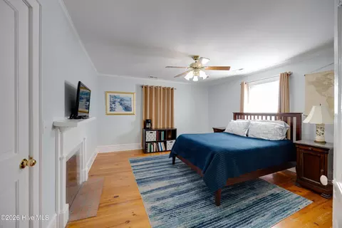 Bedroom - 427 E Main St, Washington, NC 27889 photo 8 of 9