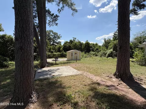 Exterior - 1902 Gardner St, Augusta, GA 30904 photo 4 of 8