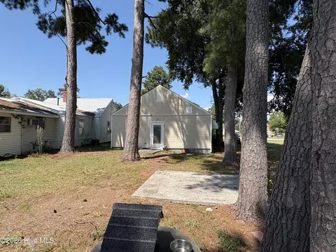 Exterior - 1902 Gardner St, Augusta, GA 30904 photo 7 of 8