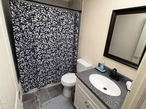 Bath - 1902 Gardner St, Augusta, GA 30904 photo 1 of 1