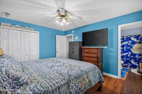 Bedroom - 500 Nutfield Dr, Hubert, NC 28539 photo 2 of 5