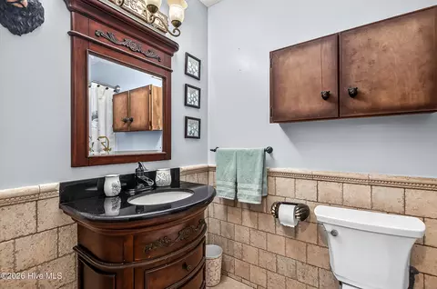 Bath - 500 Nutfield Dr, Hubert, NC 28539 photo 2 of 3