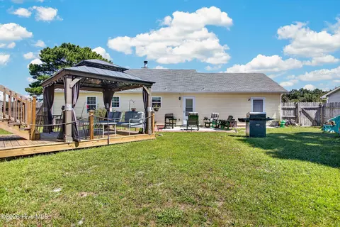 Exterior - 500 Nutfield Dr, Hubert, NC 28539 photo 3 of 3