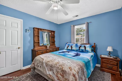 Bedroom - 500 Nutfield Dr, Hubert, NC 28539 photo 3 of 5