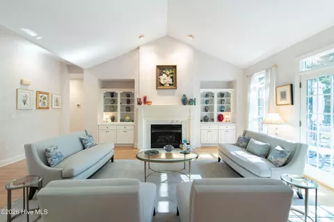 Living - 31 Greyabbey Dr, Pinehurst, NC 28374 photo 2 of 7
