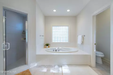 Bath - 31 Greyabbey Dr, Pinehurst, NC 28374 photo 4 of 10
