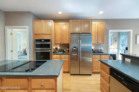 Kitchen - 31 Greyabbey Dr, Pinehurst, NC 28374 photo 7 of 9