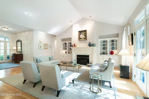 Living - 31 Greyabbey Dr, Pinehurst, NC 28374 photo 3 of 7