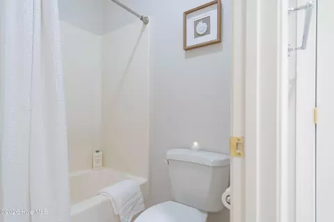 Bath - 31 Greyabbey Dr, Pinehurst, NC 28374 photo 9 of 10
