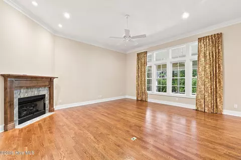 Living - 9 Linton Ct, Pinehurst, NC 28374 photo 2 of 3