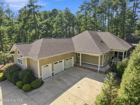 Exterior - 9 Linton Ct, Pinehurst, NC 28374 photo 8 of 9