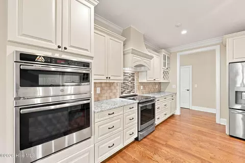 Kitchen - 9 Linton Ct, Pinehurst, NC 28374 photo 3 of 4
