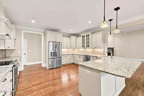 Kitchen - 9 Linton Ct, Pinehurst, NC 28374 photo 2 of 4
