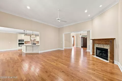 Living - 9 Linton Ct, Pinehurst, NC 28374 photo 3 of 3
