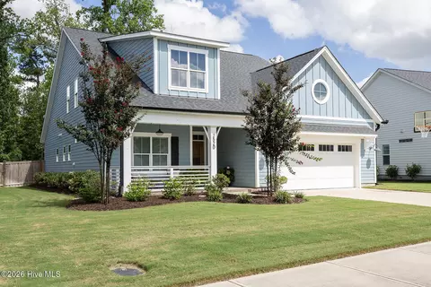 2520 Lakeside Cir, Wilmington, NC 28401
