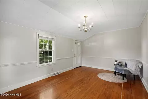 Living - 411 S 3rd St, Smithfield, NC 27577 photo 2 of 5