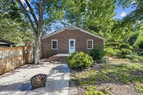 Exterior - 411 S 3rd St, Smithfield, NC 27577 photo 9 of 12