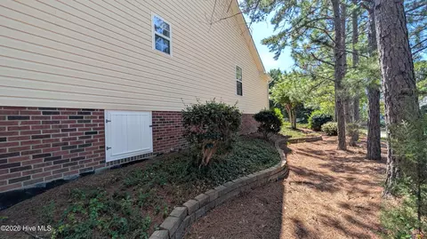 Exterior - 320 Fox Run Rd, Pinehurst, NC 28374 photo 5 of 6