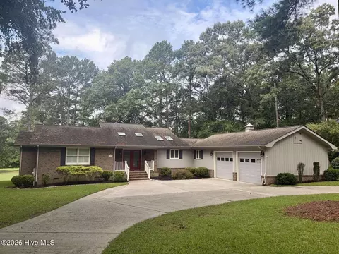 129 Quinn Dr, Kenansville, NC 28349