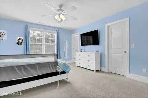 Bedroom - 413 Canter Crest Rd, Hampstead, NC 28443 photo 3 of 9