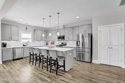 Kitchen - 413 Canter Crest Rd, Hampstead, NC 28443 photo 1 of 4