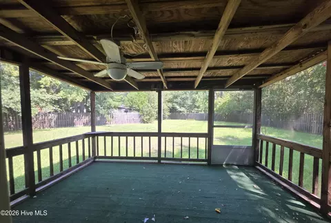 Exterior - 401 E Howard St, Wrens, GA 30833 photo 3 of 5