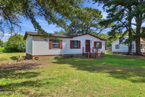 1241 C L Keel Rd, Robersonville, NC 27871