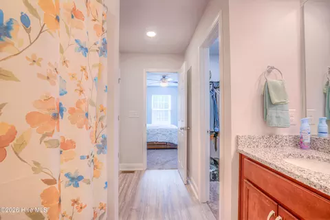 Entry Way - 1053 Springdale Rd, Southport, NC 28461 photo 2 of 2